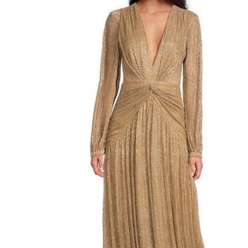 Gianni Bini Hazel Metallic Chiffon V-Neck Long Sleeve Cut Out Dress
